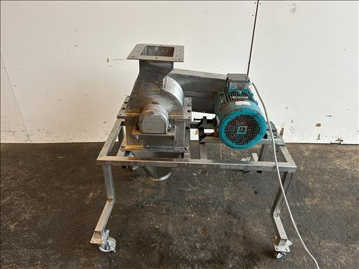 NNP Kibbler - Voedselverwerkende machine: afbeelding 1 NNP Kibbler - Voedselverwerkende machine: afbeelding 1
