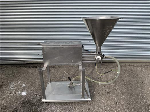Turbo systems D900 stainless depositor - Voedselverwerkende machine: afbeelding 2 Turbo systems D900 stainless depositor - Voedselverwerkende machine: afbeelding 2