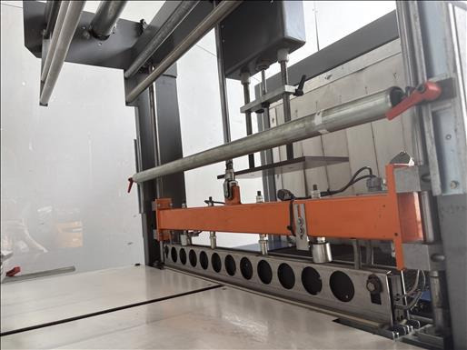 Wraps UK Easy700S Shrink sleeve wrapper - Verpakkingsmachine: afbeelding 5 Wraps UK Easy700S Shrink sleeve wrapper - Verpakkingsmachine: afbeelding 5