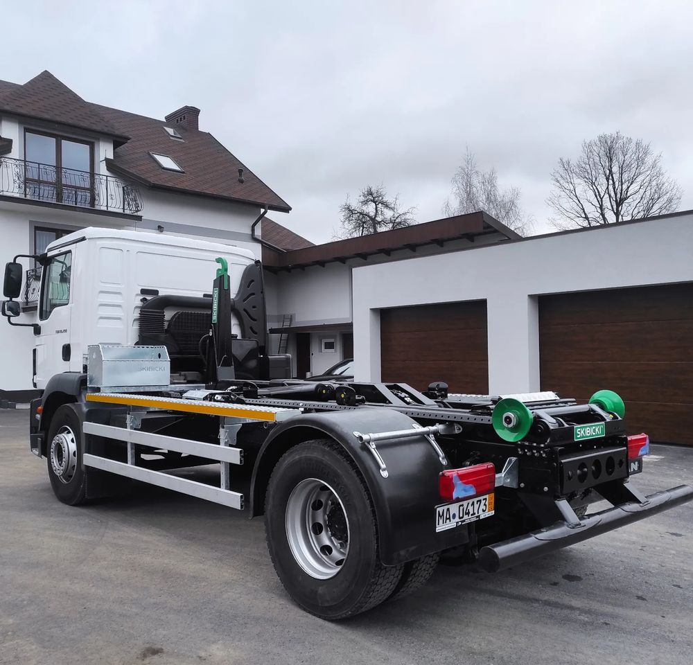 MAN TGM 18.290 - Haakarmsysteem vrachtwagen: afbeelding 2 MAN TGM 18.290 - Haakarmsysteem vrachtwagen: afbeelding 2