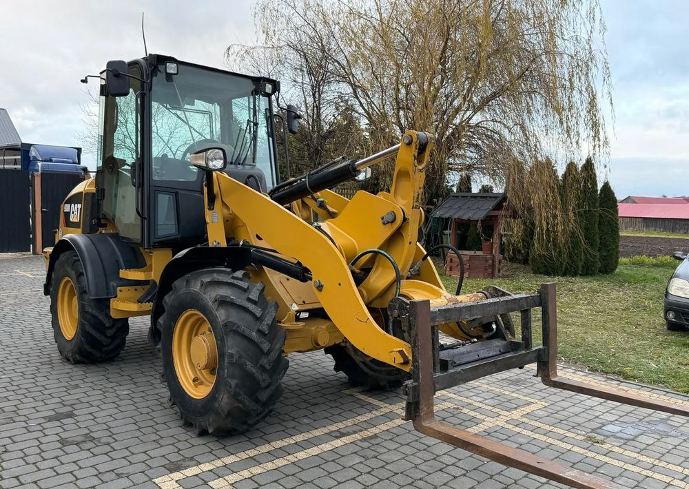 Caterpillar CAT 908M / SPROWADZONA / ŁYŻKA SZCZĘKA + WIDŁY / / 2017R / W ORGINALE / Z NIEMIEC / 1 WŁAŚCICIEL/ - Wiellader: afbeelding 3 Caterpillar CAT 908M / SPROWADZONA / ŁYŻKA SZCZĘKA + WIDŁY / / 2017R / W ORGINALE / Z NIEMIEC / 1 WŁAŚCICIEL/ - Wiellader: afbeelding 3