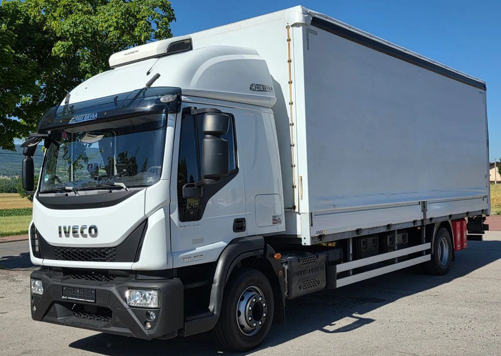 Iveco EUROCARGO 160E320/FIRANKA/WINDA/AUTOMAT/NISKI PRZEBIEG/E6/SPROWADZONY/PIERWSZY WŁAŚCICIEL - Schuifzeilen vrachtwagen: afbeelding 1 Iveco EUROCARGO 160E320/FIRANKA/WINDA/AUTOMAT/NISKI PRZEBIEG/E6/SPROWADZONY/PIERWSZY WŁAŚCICIEL - Schuifzeilen vrachtwagen: afbeelding 1