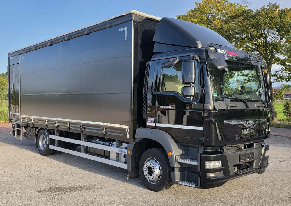 MAN TGM 12.290 / 15.290 / E6/ FIRANKA /BOCZNE DRZWI / BURTO-FIRANKA / 18PALET / WINDA / NISKI PRZEBIEG / 2018/ CAŁY NA PODUSZKACH / SERWISOWANY - Schuifzeilen vrachtwagen: afbeelding 2 MAN TGM 12.290 / 15.290 / E6/ FIRANKA /BOCZNE DRZWI / BURTO-FIRANKA / 18PALET / WINDA / NISKI PRZEBIEG / 2018/ CAŁY NA PODUSZKACH / SERWISOWANY - Schuifzeilen vrachtwagen: afbeelding 2
