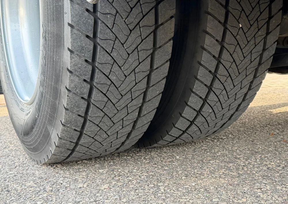 Schuifzeilen vrachtwagen MAN TGM 15.290 / FIRANKA / 2016R / KLIMA POSTOJOWA /SPROWADZONY/ 8T ŁADOWNOŚĆ / 17 PALET / E6  / WINDA /: afbeelding 16