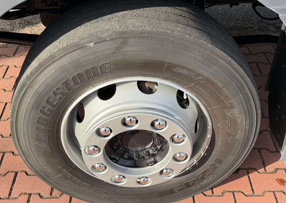 Schuifzeilen vrachtwagen MAN TGM 15.290 / FIRANKA / 2016R / KLIMA POSTOJOWA /SPROWADZONY/ 8T ŁADOWNOŚĆ / 17 PALET / E6  / WINDA /: afbeelding 20