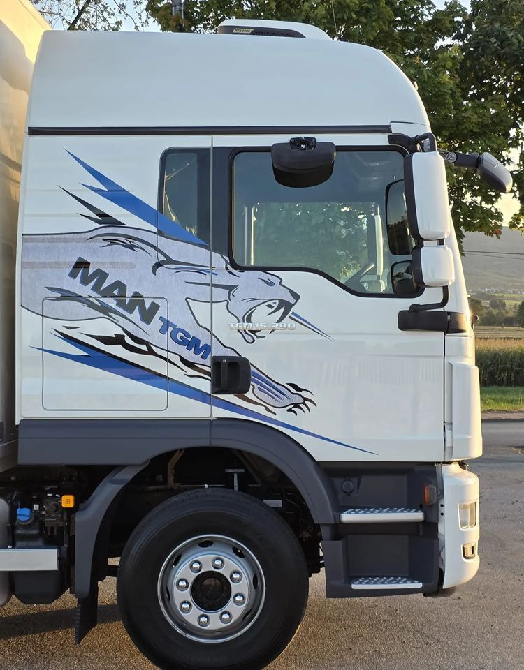 Bakwagen MAN TGM 15.290 / TGL / KONTENER / IZOTERMA / WINDA / KLIMA POSTOJOWA / 2019R / EURO 6 / PEŁEN SERWIS /  8200KG ŁADOWNOŚĆ  / SPROWADZONY / ZADBANY / JAK NOWY /  KSIĄŻKA SERWISOWA / E6 / 18 PALET: afbeelding 7