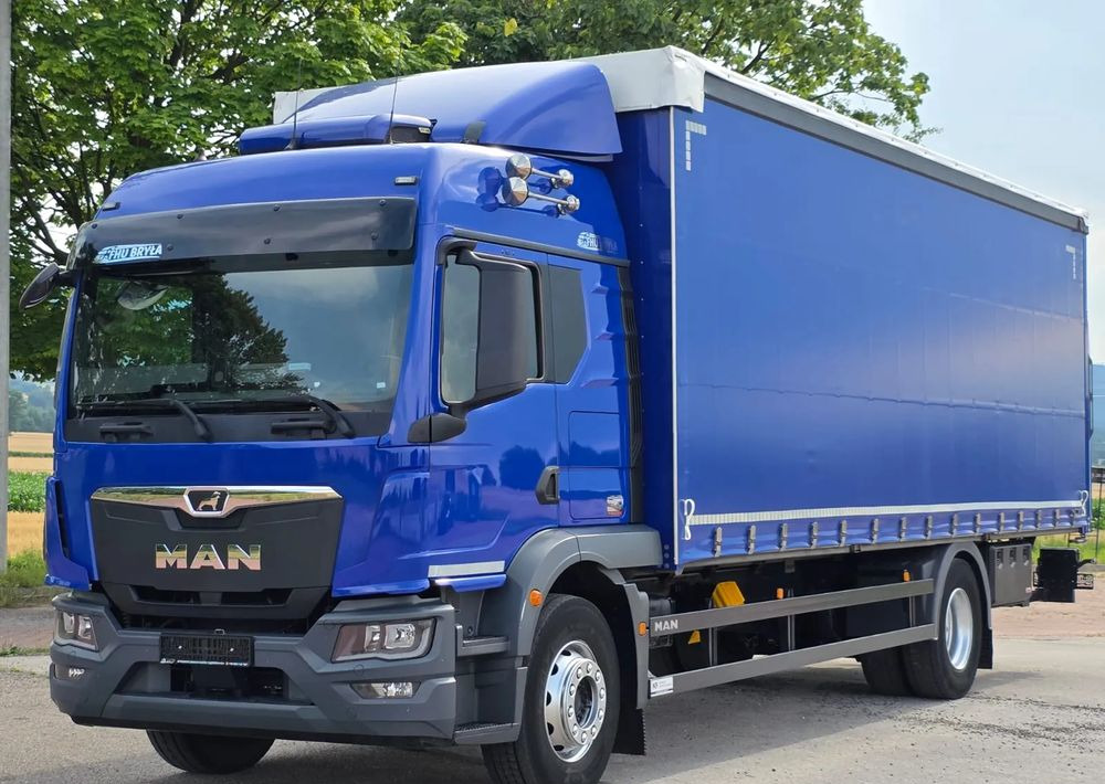 MAN TGM 18.320 / 18.290 / NOWY MODEL / E6 / 20PALET / 9200 ŁADOWNOŚĆ / SERWISOWANY / NISKI PRZEBIEG / WINDA / FIRANKA / SPROWADZONY / 2021 / NISKI PRZEBIEG /PIERWSZY WŁAŚCICIEL/ - Schuifzeilen vrachtwagen: afbeelding 2 MAN TGM 18.320 / 18.290 / NOWY MODEL / E6 / 20PALET / 9200 ŁADOWNOŚĆ / SERWISOWANY / NISKI PRZEBIEG / WINDA / FIRANKA / SPROWADZONY / 2021 / NISKI PRZEBIEG /PIERWSZY WŁAŚCICIEL/ - Schuifzeilen vrachtwagen: afbeelding 2