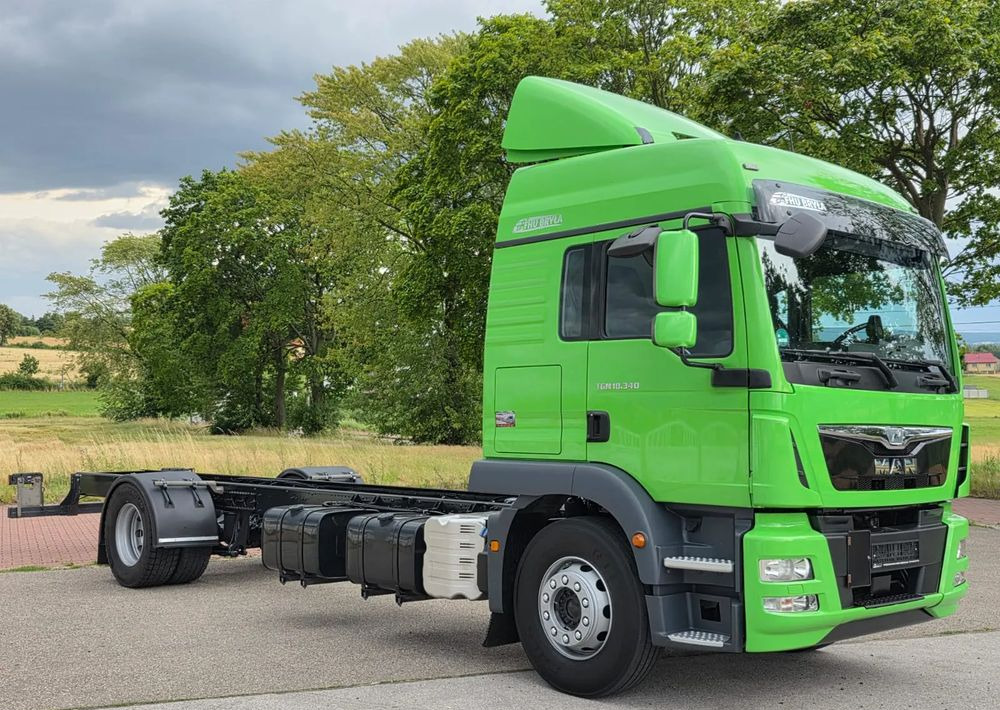 Leasing  MAN TGM 18.340 / 18.290 / E6 / NISKI PRZEBIEG / 2016 / SERWISOWANY / ROZSTAW OSI 5.7M / RAMA DO ZABUDOWY / SYPIALKA / STAN BARDZO DOBRY / AUTOMAT MAN TGM 18.340 / 18.290 / E6 / NISKI PRZEBIEG / 2016 / SERWISOWANY / ROZSTAW OSI 5.7M / RAMA DO ZABUDOWY / SYPIALKA / STAN BARDZO DOBRY / AUTOMAT: afbeelding 16