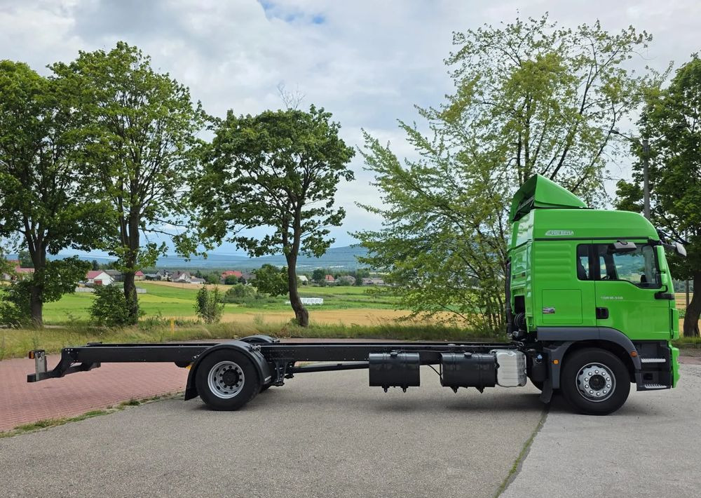 Leasing  MAN TGM 18.340 / 18.290 / E6 / NISKI PRZEBIEG / 2016 / SERWISOWANY / ROZSTAW OSI 5.7M / RAMA DO ZABUDOWY / SYPIALKA / STAN BARDZO DOBRY / AUTOMAT MAN TGM 18.340 / 18.290 / E6 / NISKI PRZEBIEG / 2016 / SERWISOWANY / ROZSTAW OSI 5.7M / RAMA DO ZABUDOWY / SYPIALKA / STAN BARDZO DOBRY / AUTOMAT: afbeelding 18