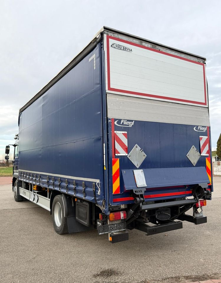 MAN TGM 18.340 / FIRANKA / LIFT / SPROWADZONY / KLIMA POSTOJOWA / 2017 / 9700 ŁADOWNOŚĆ / AUTOMAT / 18 PALET / E6 / WINDA / - Schuifzeilen vrachtwagen: afbeelding 4 MAN TGM 18.340 / FIRANKA / LIFT / SPROWADZONY / KLIMA POSTOJOWA / 2017 / 9700 ŁADOWNOŚĆ / AUTOMAT / 18 PALET / E6 / WINDA / - Schuifzeilen vrachtwagen: afbeelding 4