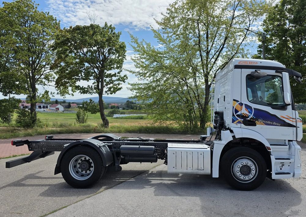 Mercedes-Benz ANTOS 1827 / ATEGO / ACTROS / E6 / ROZSTAW OSI 3.75M / WYWROT / BECZKA / UTRZYMANIE DRÓG / HAKOWIEC / SPROWADZONY / PIERWSZY WŁAŚCICIEL / STAN BDB - Chassis vrachtwagen: afbeelding 3 Mercedes-Benz ANTOS 1827 / ATEGO / ACTROS / E6 / ROZSTAW OSI 3.75M / WYWROT / BECZKA / UTRZYMANIE DRÓG / HAKOWIEC / SPROWADZONY / PIERWSZY WŁAŚCICIEL / STAN BDB - Chassis vrachtwagen: afbeelding 3