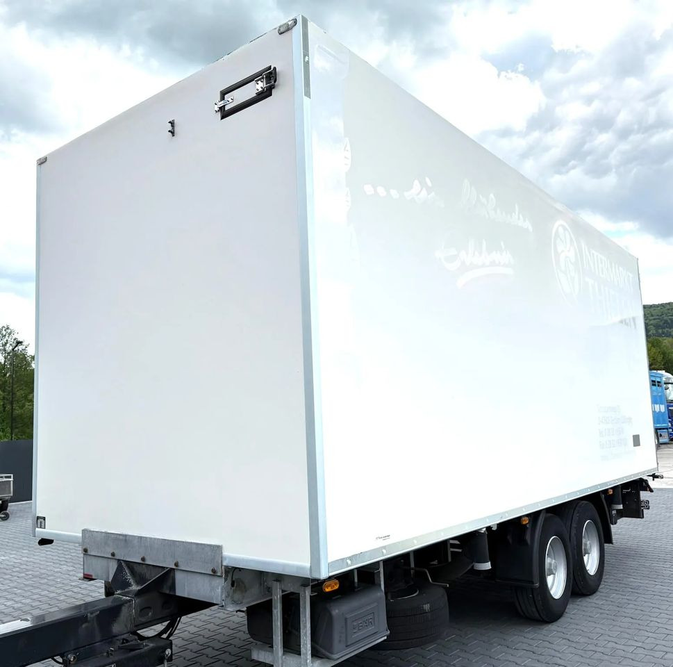 Schwarzmuller PRZYCZEPA CIĘŻAROWA/IZOTERMA/GÓRNY ZACZEP/WINDA/SPROWADZONA/ - Koelwagen aanhangwagen: afbeelding 1 Schwarzmuller PRZYCZEPA CIĘŻAROWA/IZOTERMA/GÓRNY ZACZEP/WINDA/SPROWADZONA/ - Koelwagen aanhangwagen: afbeelding 1