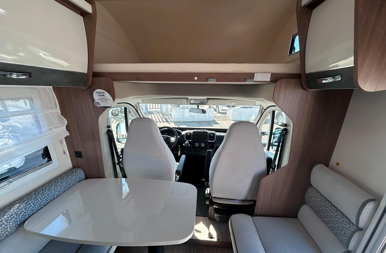 Elnagh BARON 65 - Alkoof camper: afbeelding 4 Elnagh BARON 65 - Alkoof camper: afbeelding 4