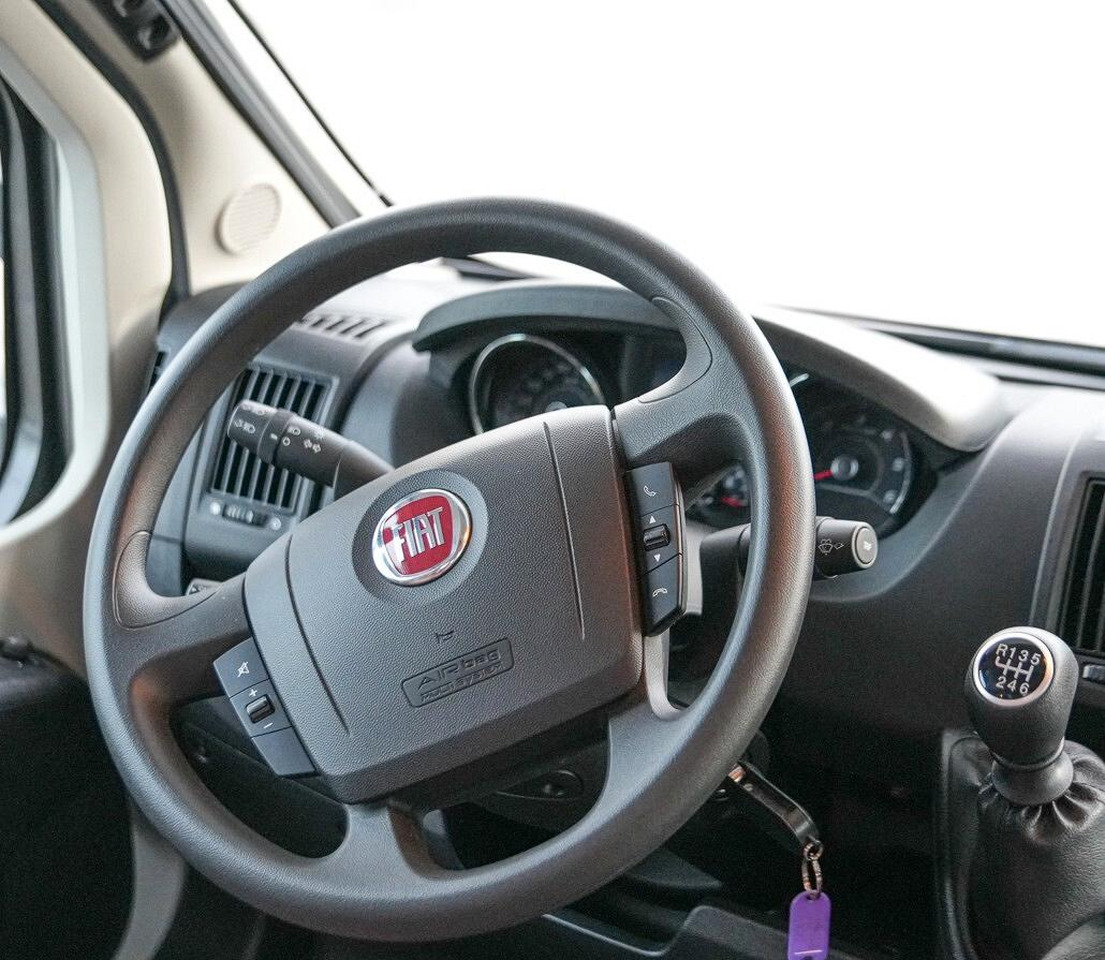 Knaus LIVE TRAVELLER 600 - Alkoof camper: afbeelding 4 Knaus LIVE TRAVELLER 600 - Alkoof camper: afbeelding 4