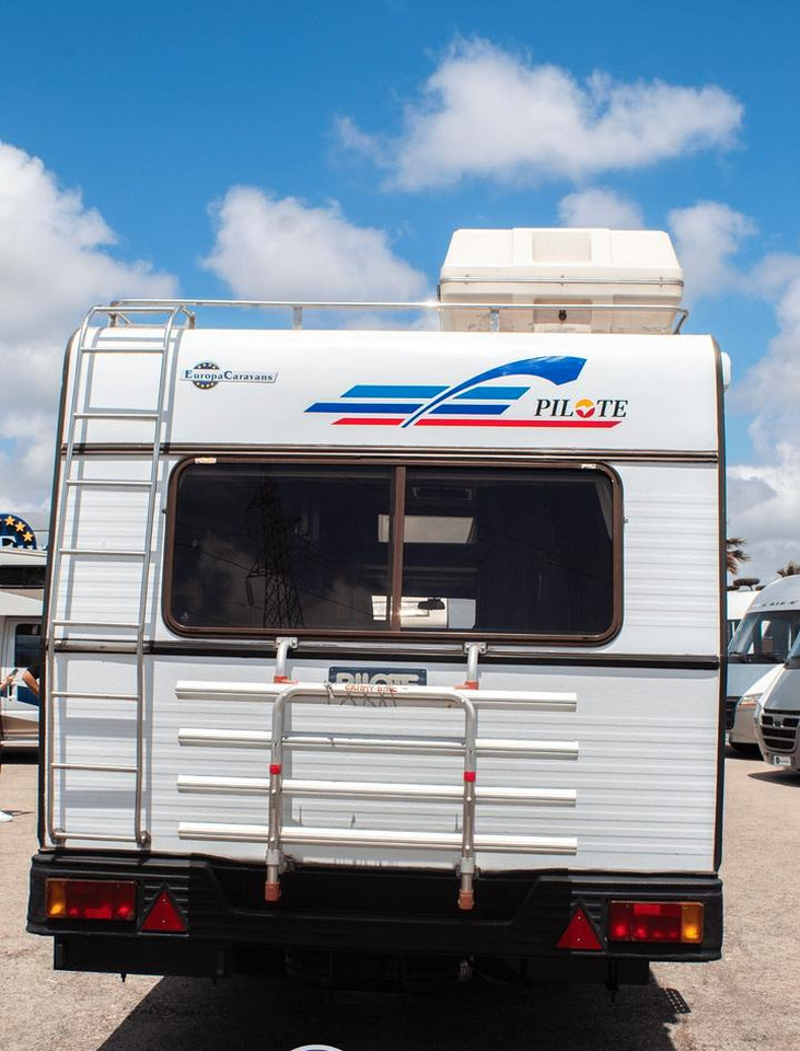 Pilote r 650 - Alkoof camper: afbeelding 4 Pilote r 650 - Alkoof camper: afbeelding 4