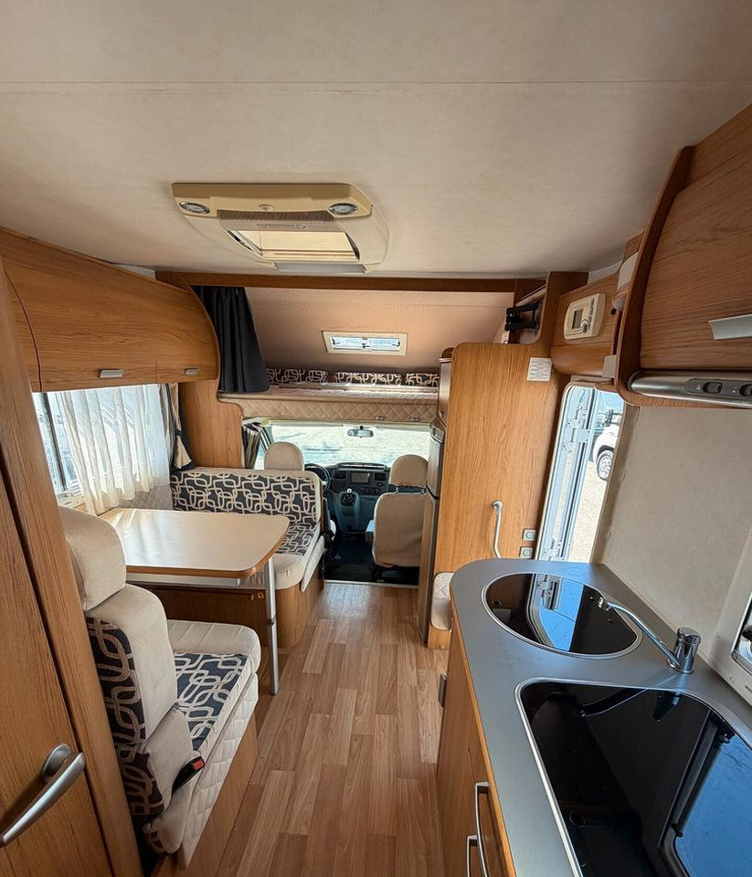 Alkoof camper Rimor SUPERBRIG 677 TC: afbeelding 9 Alkoof camper Rimor SUPERBRIG 677 TC: afbeelding 9