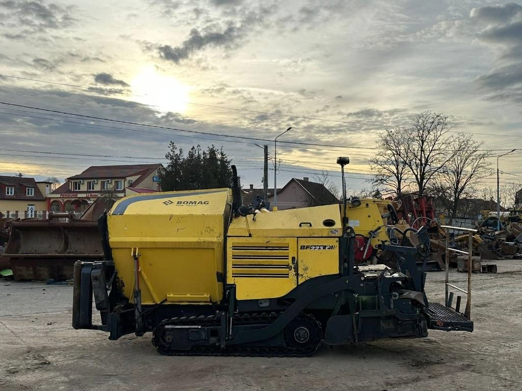 Bomag BF 223 C - Asfaltafwerkmachine: afbeelding 4 Bomag BF 223 C - Asfaltafwerkmachine: afbeelding 4