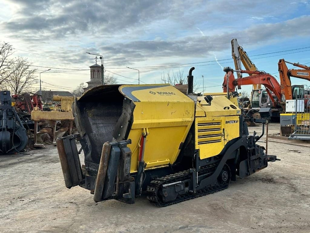 Bomag BF 223 C - Asfaltafwerkmachine: afbeelding 1 Bomag BF 223 C - Asfaltafwerkmachine: afbeelding 1