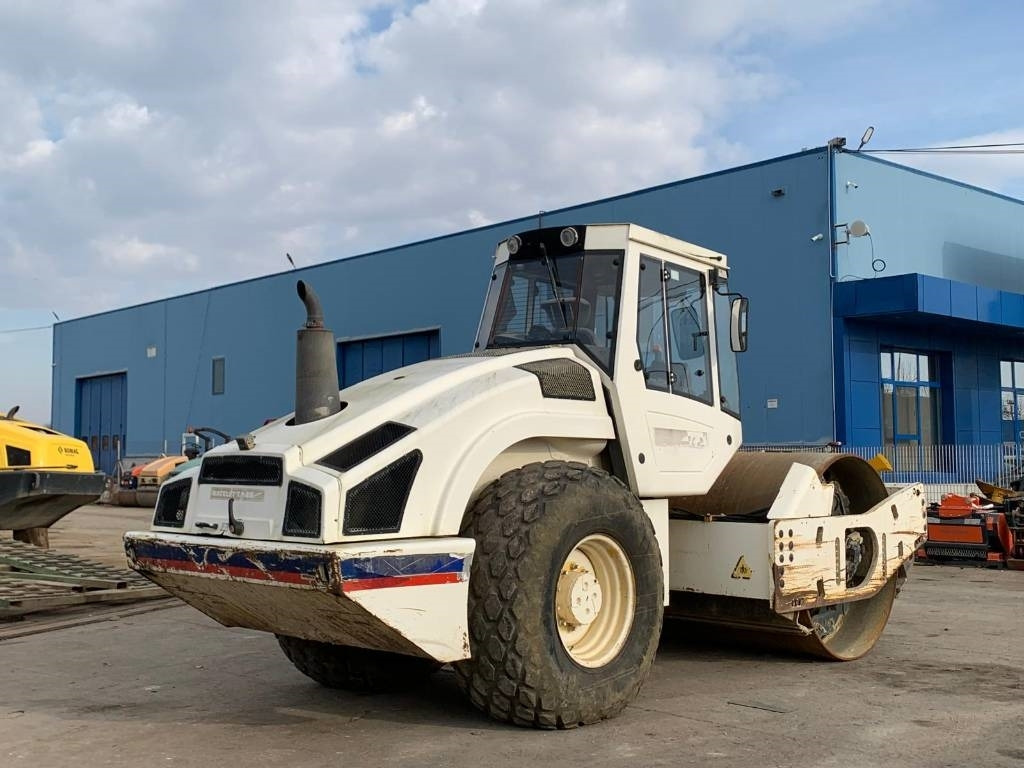 Bomag BW 213 D H-4 - Schapenpootwals/ Grondverdichter: afbeelding 3 Bomag BW 213 D H-4 - Schapenpootwals/ Grondverdichter: afbeelding 3