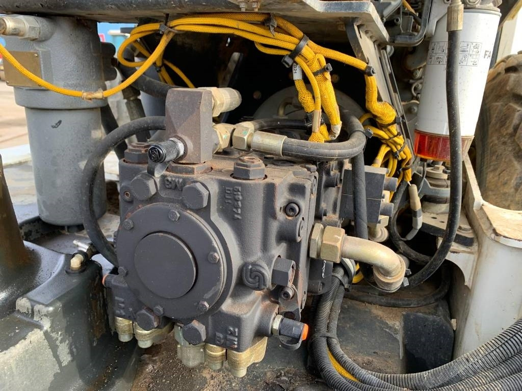 Schapenpootwals/ Grondverdichter Bomag BW 213 D H-4: afbeelding 8