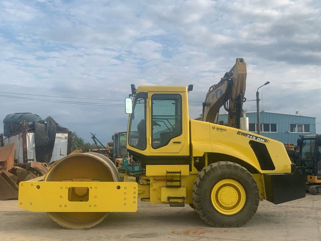 Bomag Shantui BW219DH - Schapenpootwals/ Grondverdichter: afbeelding 5 Bomag Shantui BW219DH - Schapenpootwals/ Grondverdichter: afbeelding 5