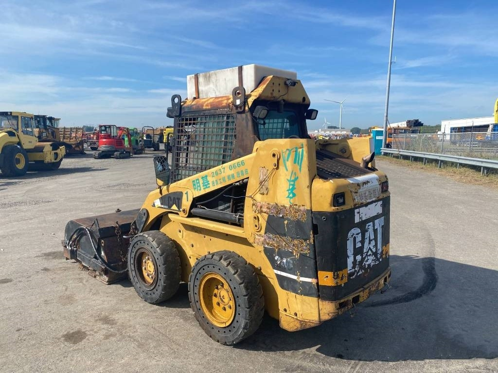 CAT 246 - Schranklader: afbeelding 2 CAT 246 - Schranklader: afbeelding 2