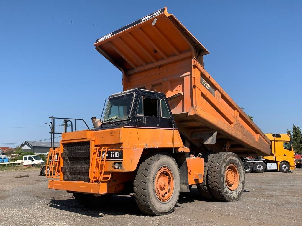 CAT 771 D - Zelfrijdende kiepwagen: afbeelding 2 CAT 771 D - Zelfrijdende kiepwagen: afbeelding 2