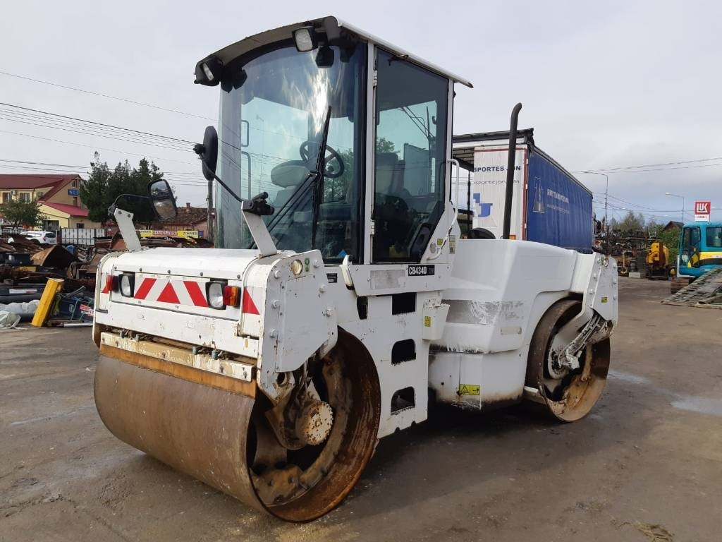 CAT CB 434 D - Asfaltwals: afbeelding 1 CAT CB 434 D - Asfaltwals: afbeelding 1