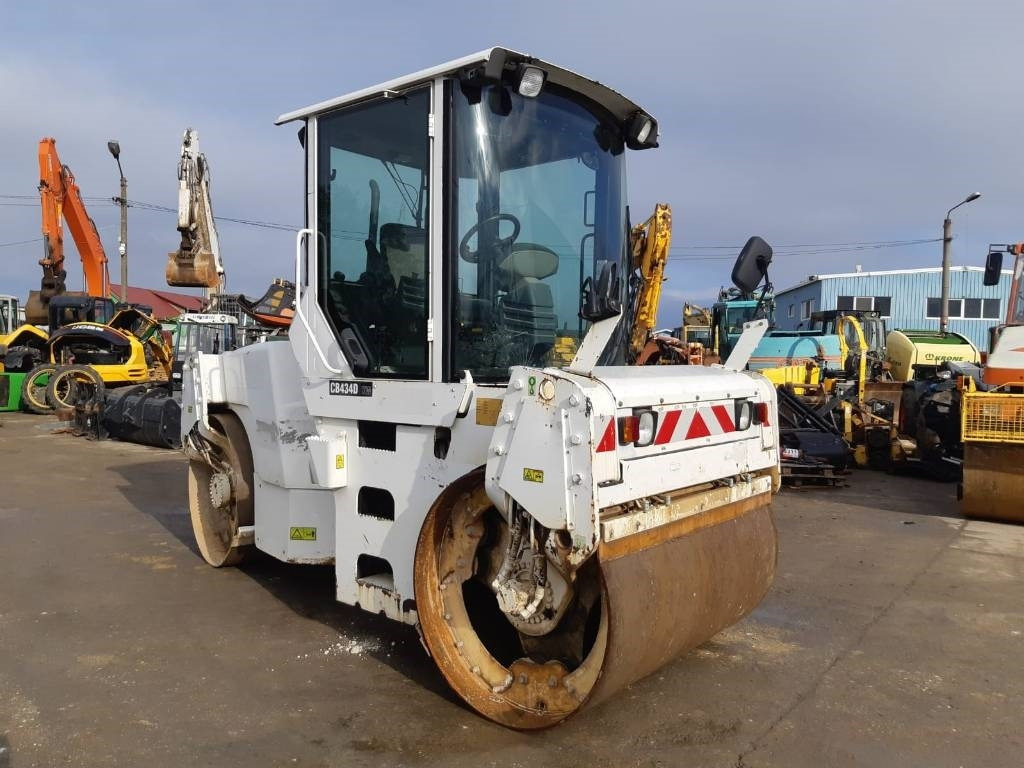 CAT CB 434 D - Asfaltwals: afbeelding 2 CAT CB 434 D - Asfaltwals: afbeelding 2