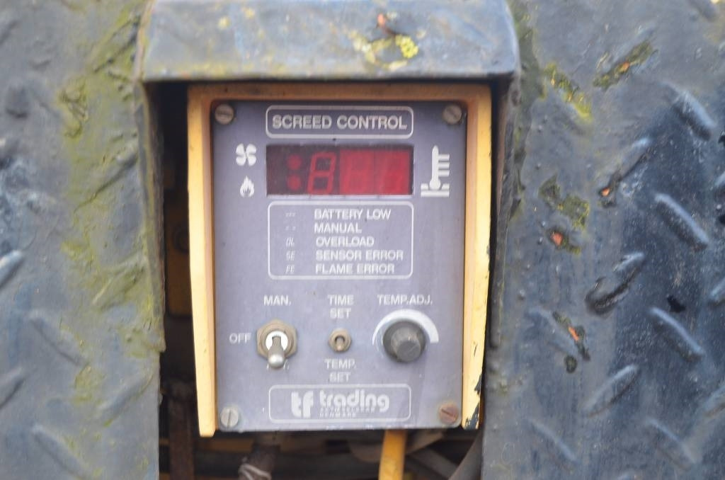 Demag DF 100 P - Asfaltafwerkmachine: afbeelding 3 Demag DF 100 P - Asfaltafwerkmachine: afbeelding 3