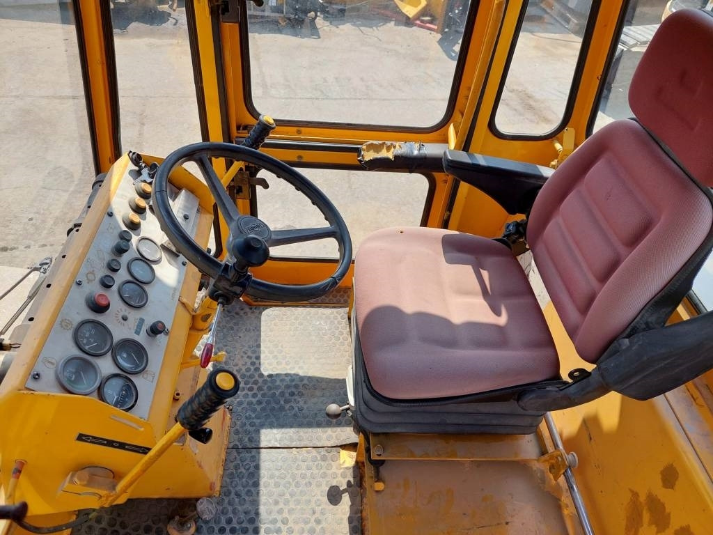 Hamm 2210SD - Schapenpootwals/ Grondverdichter: afbeelding 5 Hamm 2210SD - Schapenpootwals/ Grondverdichter: afbeelding 5