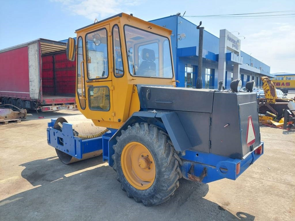 Hamm 2210SD - Schapenpootwals/ Grondverdichter: afbeelding 3 Hamm 2210SD - Schapenpootwals/ Grondverdichter: afbeelding 3