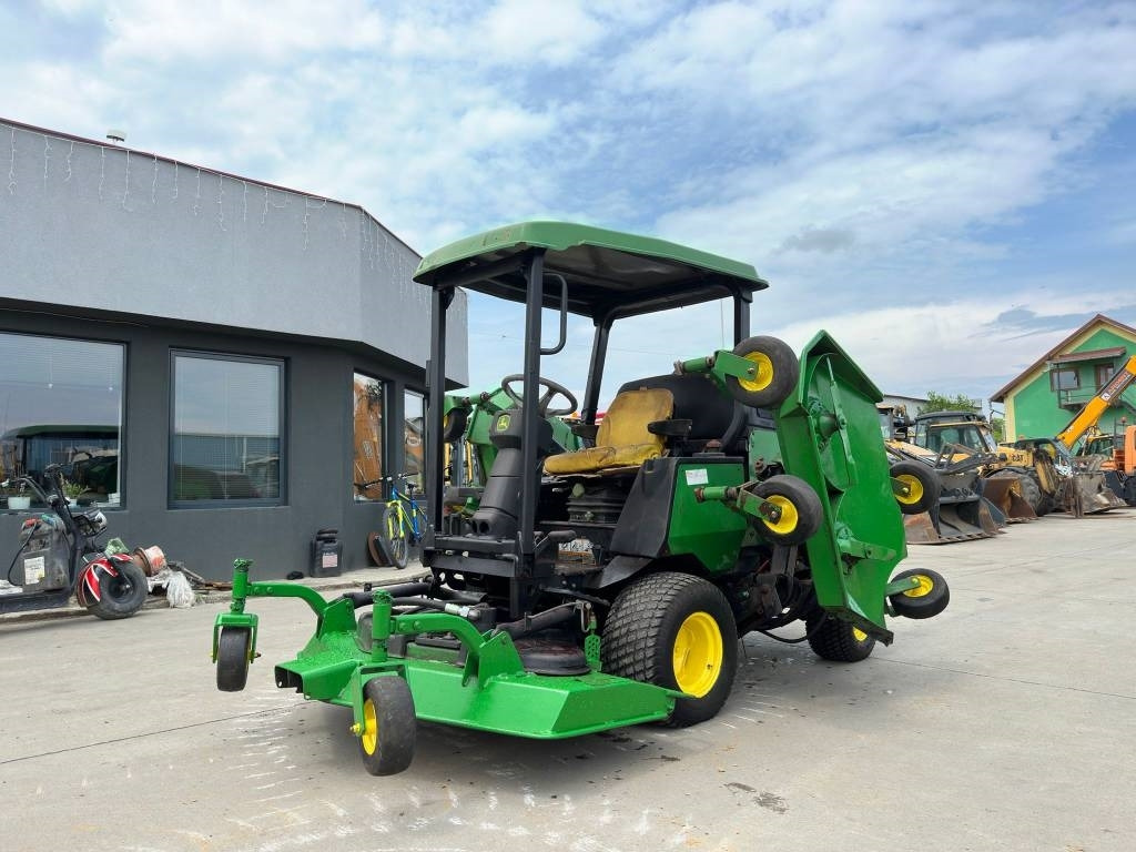 John Deere 1600 Turbo - Gazonmaaier: afbeelding 1 John Deere 1600 Turbo - Gazonmaaier: afbeelding 1