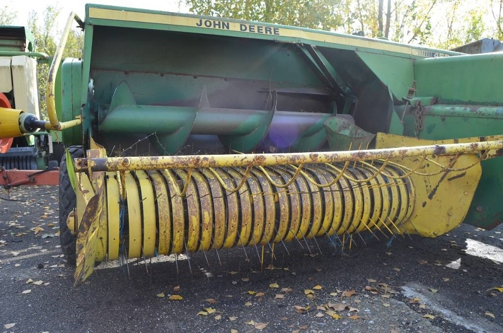 John Deere 468 - Vierkante balenpers: afbeelding 3 John Deere 468 - Vierkante balenpers: afbeelding 3