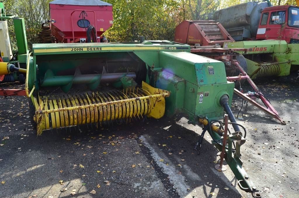 John Deere 468 - Vierkante balenpers: afbeelding 1 John Deere 468 - Vierkante balenpers: afbeelding 1