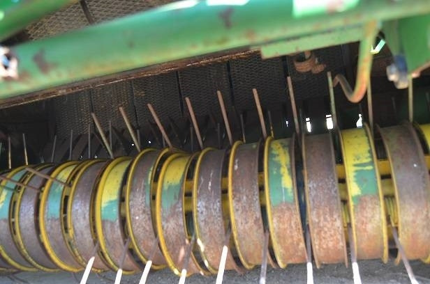 John Deere 592  - Ronde balenpers: afbeelding 4 John Deere 592  - Ronde balenpers: afbeelding 4
