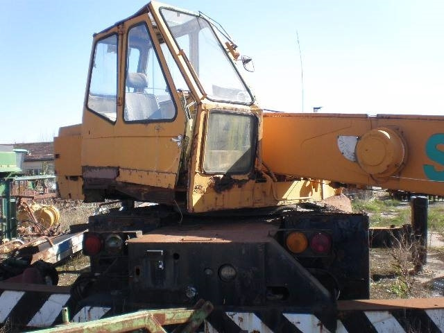 Kato 16T - Mobiele kraan: afbeelding 5 Kato 16T - Mobiele kraan: afbeelding 5