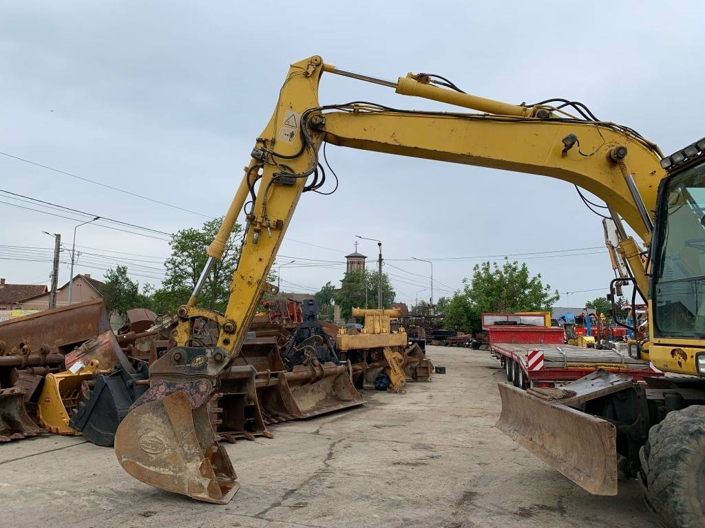Komatsu PW 140-7 - Mobiele graafmachine: afbeelding 4 Komatsu PW 140-7 - Mobiele graafmachine: afbeelding 4