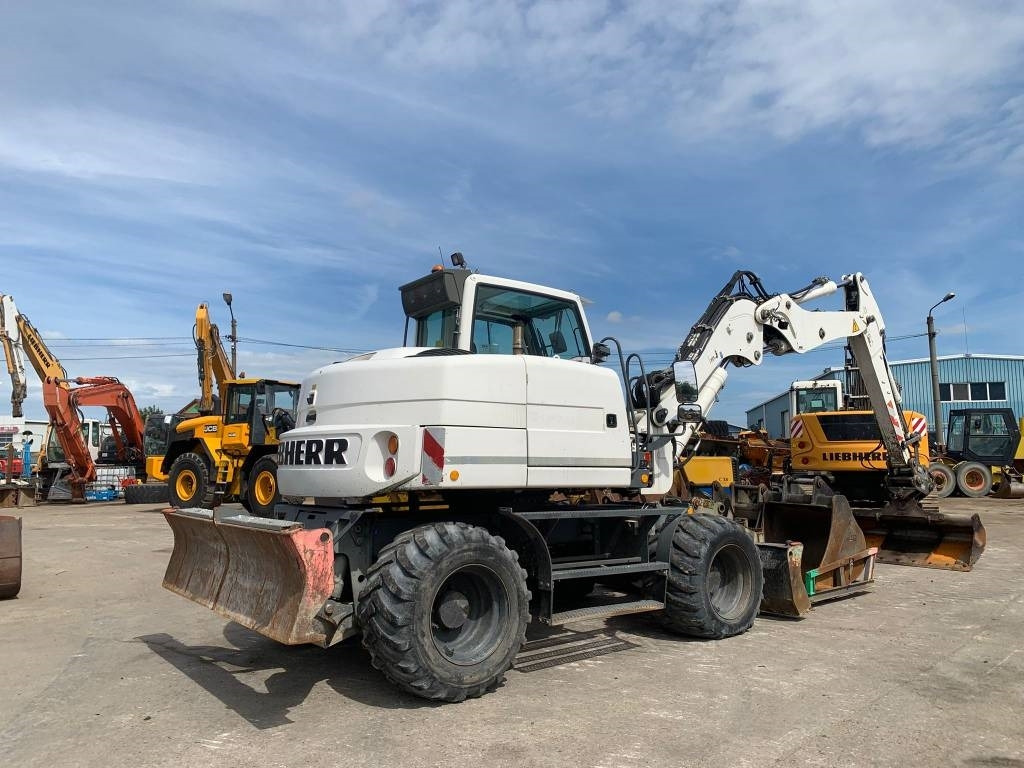 Liebherr A 311 Litronic - Mobiele graafmachine: afbeelding 4 Liebherr A 311 Litronic - Mobiele graafmachine: afbeelding 4