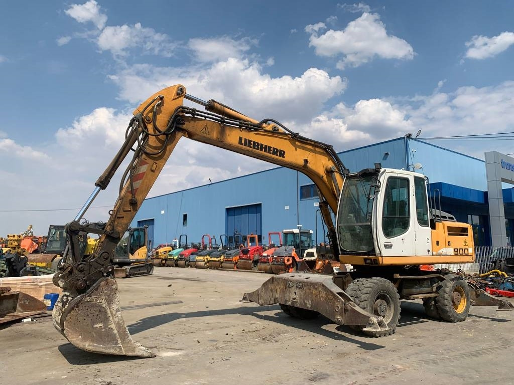Liebherr A 900 C - Mobiele graafmachine: afbeelding 1 Liebherr A 900 C - Mobiele graafmachine: afbeelding 1
