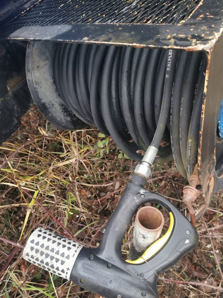 Mercedes-Benz 2426 - Vacuümwagen: afbeelding 4 Mercedes-Benz 2426 - Vacuümwagen: afbeelding 4