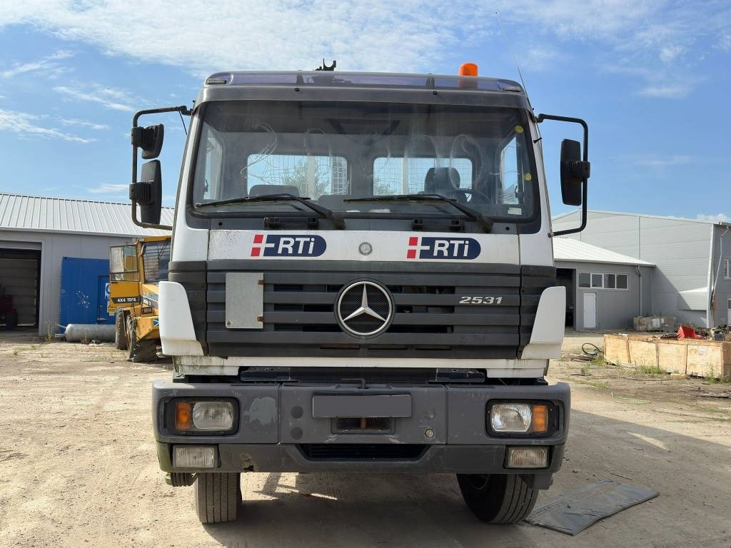 Mercedes-Benz 2531 - Kraanwagen, Vrachtwagen met open laadbak: afbeelding 4 Mercedes-Benz 2531 - Kraanwagen, Vrachtwagen met open laadbak: afbeelding 4
