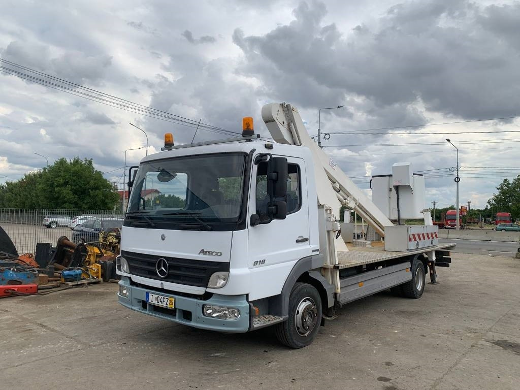 Mercedes-Benz Atego 818 - Vrachtwagen hoogwerker: afbeelding 1 Mercedes-Benz Atego 818 - Vrachtwagen hoogwerker: afbeelding 1