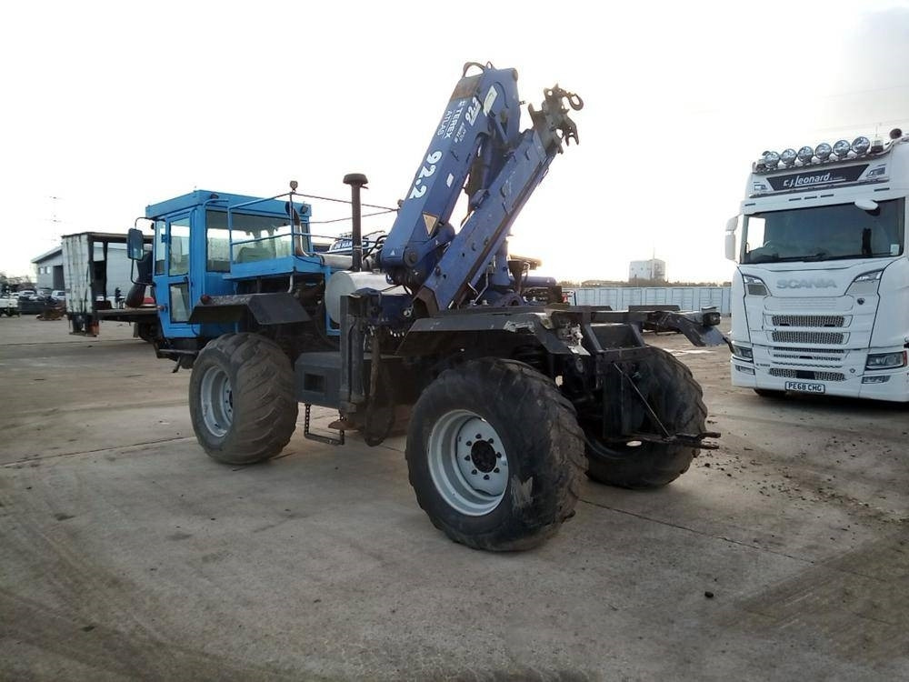 Mercedes-Benz Unimog - Kraanwagen: afbeelding 3 Mercedes-Benz Unimog - Kraanwagen: afbeelding 3