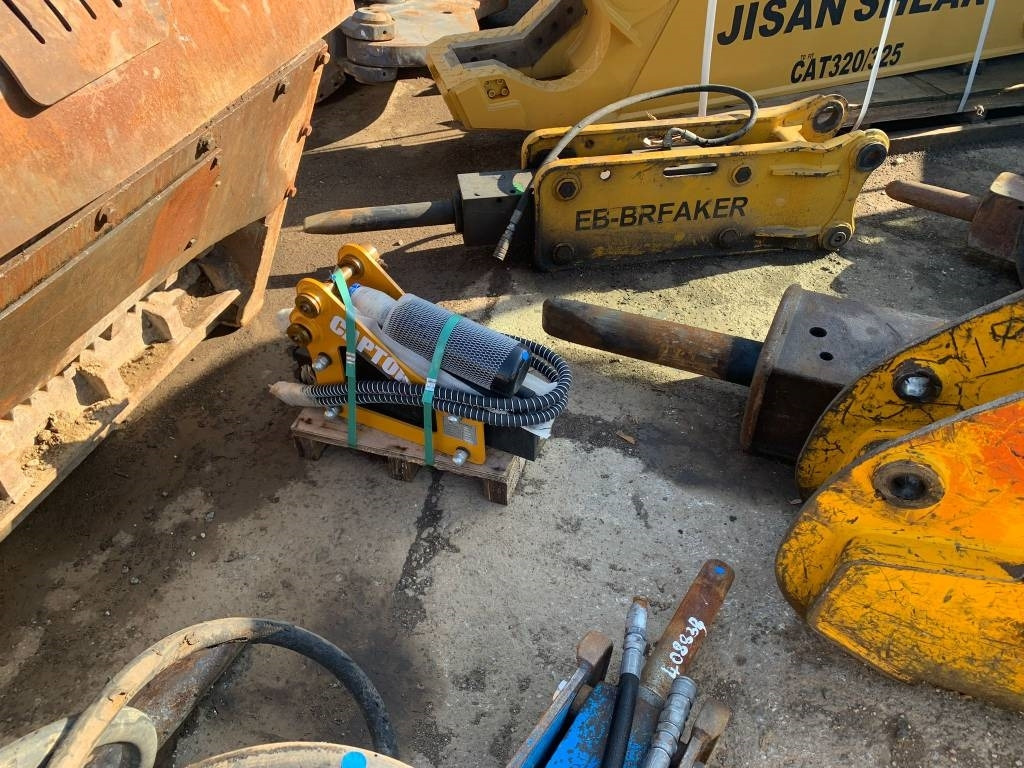Mustang Different Types of Hammers  - Hydraulische hamer voor Bouwmachine: afbeelding 3 Mustang Different Types of Hammers  - Hydraulische hamer voor Bouwmachine: afbeelding 3