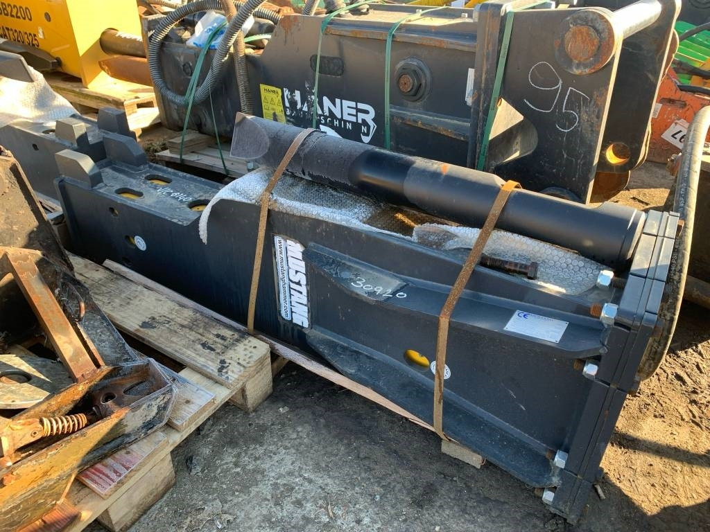 Mustang HM1500  - Hydraulische hamer voor Bouwmachine: afbeelding 2 Mustang HM1500  - Hydraulische hamer voor Bouwmachine: afbeelding 2
