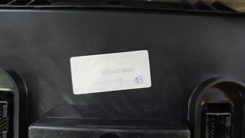 New Holland 82007803 NEW Instrument Cluster - Elektrisch systeem voor Bouwmachine: afbeelding 2 New Holland 82007803 NEW Instrument Cluster - Elektrisch systeem voor Bouwmachine: afbeelding 2