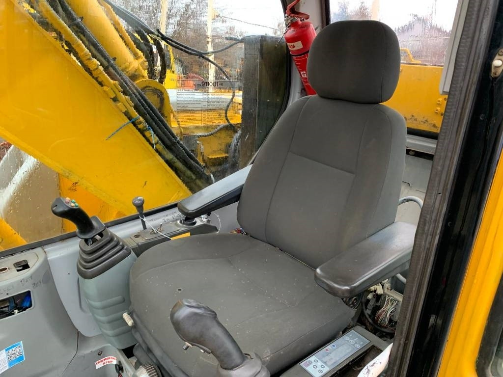 Rupsgraafmachine New Holland E 135 SR-1ES RAILWAY: afbeelding 12 Rupsgraafmachine New Holland E 135 SR-1ES RAILWAY: afbeelding 12