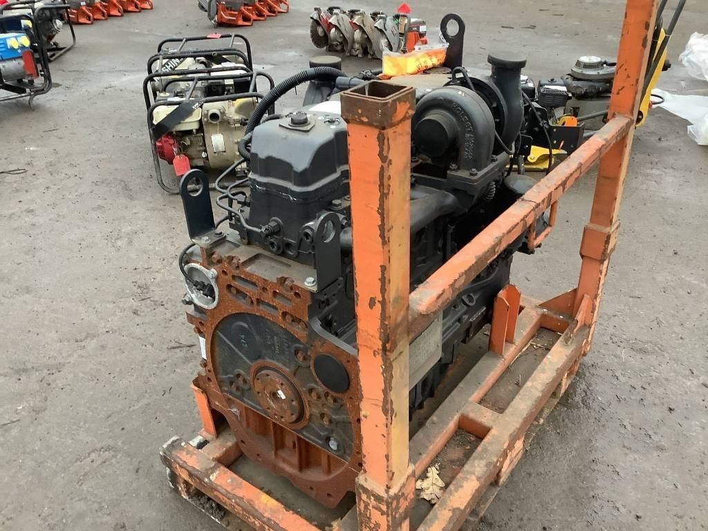 New Holland F4DE9687J*J100 - Motor voor Bouwmachine: afbeelding 3 New Holland F4DE9687J*J100 - Motor voor Bouwmachine: afbeelding 3