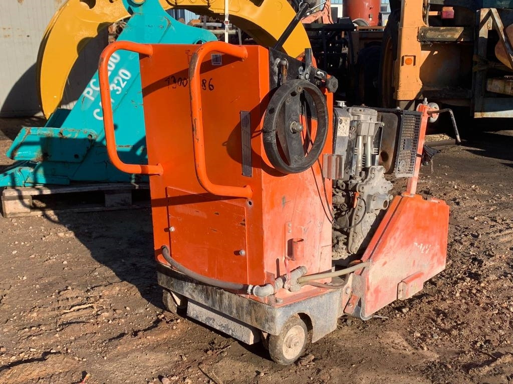 Norton Clipper CSB1 - Asfaltmachine: afbeelding 3 Norton Clipper CSB1 - Asfaltmachine: afbeelding 3